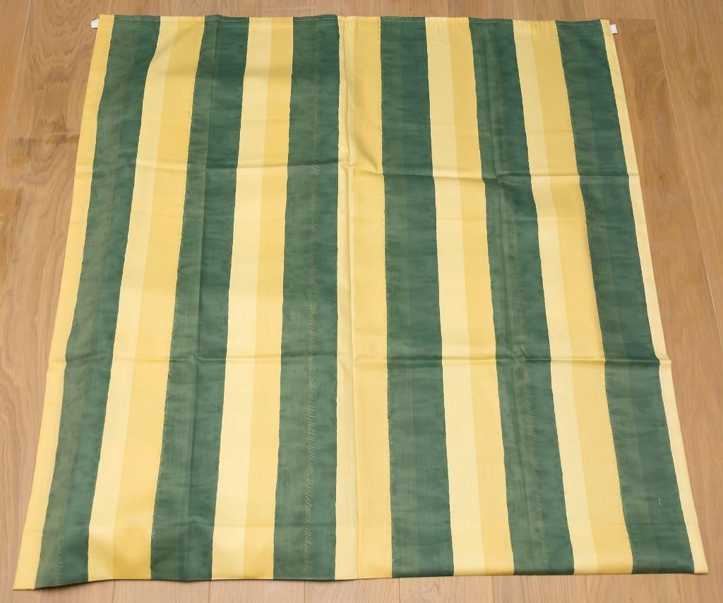 Groen-geel gestreepte overgordijnen (groot & kleiner raam), Maison & Meubles, Ameublement | Rideaux & Stores à lamelles, Gestreept