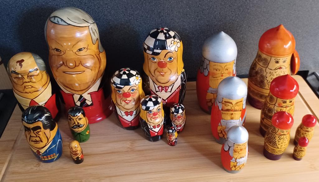 Matriochka poupées russes humour URSS clowns vikings vintage, Verzamelen, Poppen, Gebruikt, Pop, Ophalen