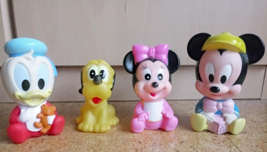 4 figurines Disney, Collections, Enlèvement, Donald Duck, Comme neuf, Statue ou Figurine