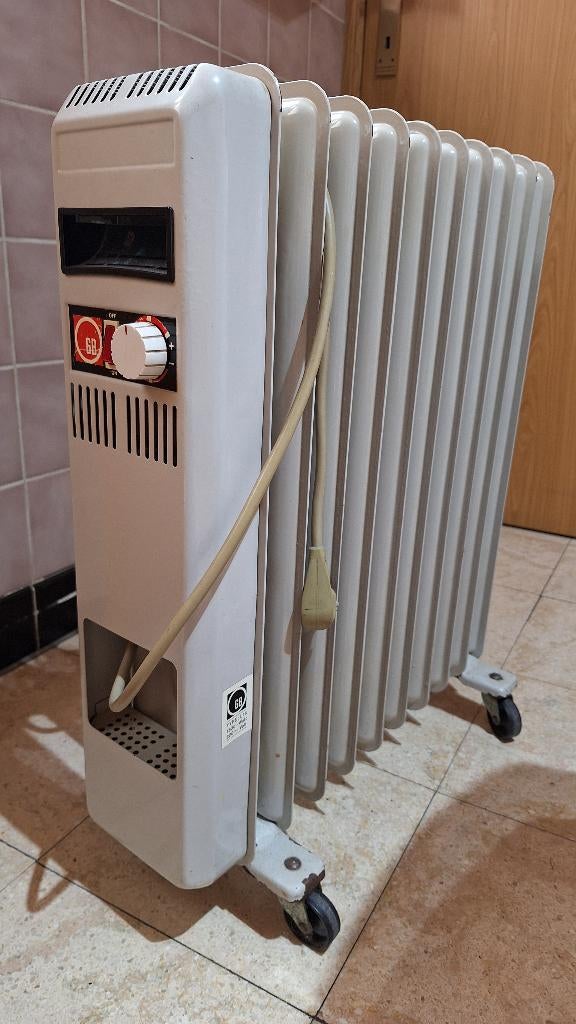 Elektrische olieradiator 1500W, Bricolage & Construction, Chauffage & Radiateurs, Utilisé, Radiateur, 800 watts ou plus, 30 à 80 cm