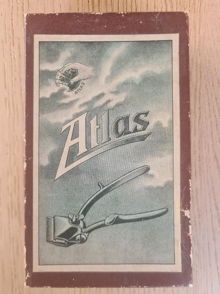 Oude handtondeuse Atlas, Ophalen