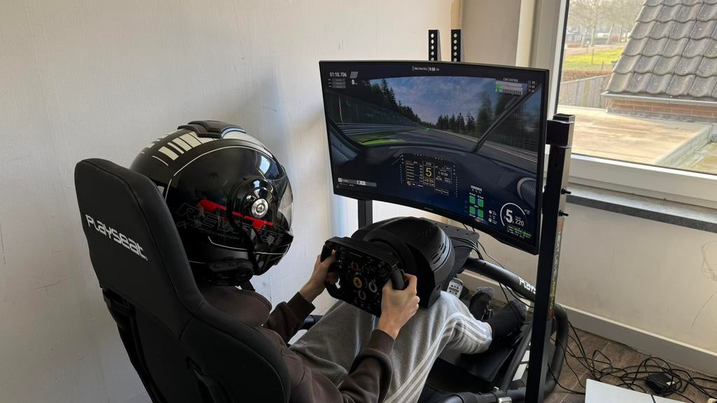 Simrace set met playseat, Games en Spelcomputers, Ophalen of Verzenden, Zo goed als nieuw