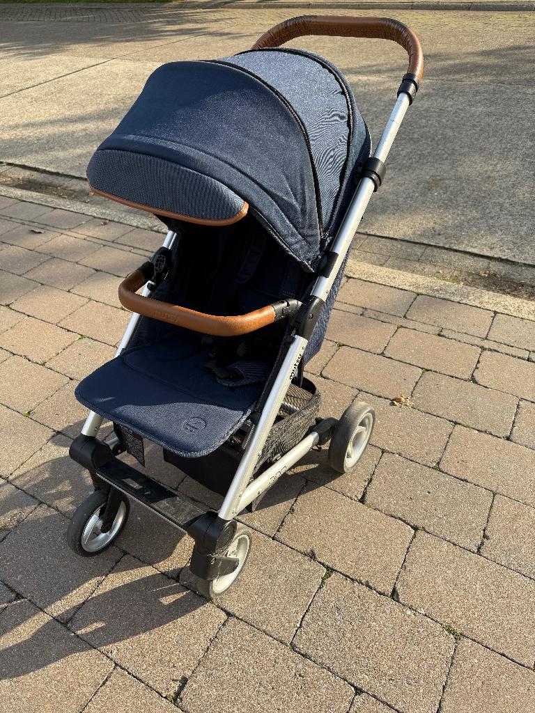 Mutsy buggy, Kinderen en Baby's, Buggy's, Gebruikt, Overige merken, Regenhoes, Ophalen