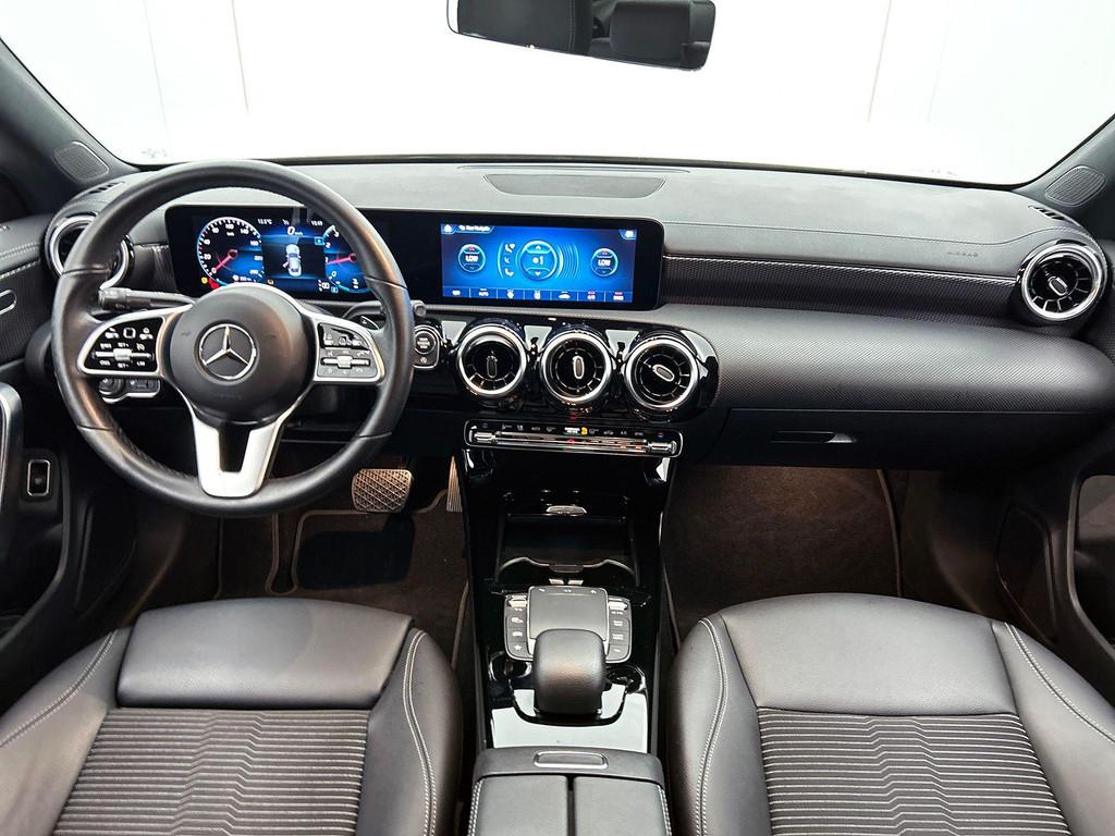 Mercedes-Benz CLA-klasse 180 Coupé Luxury Line | Smartphone, Auto's, Stof, Gebruikt, 4 cilinders, 136 pk