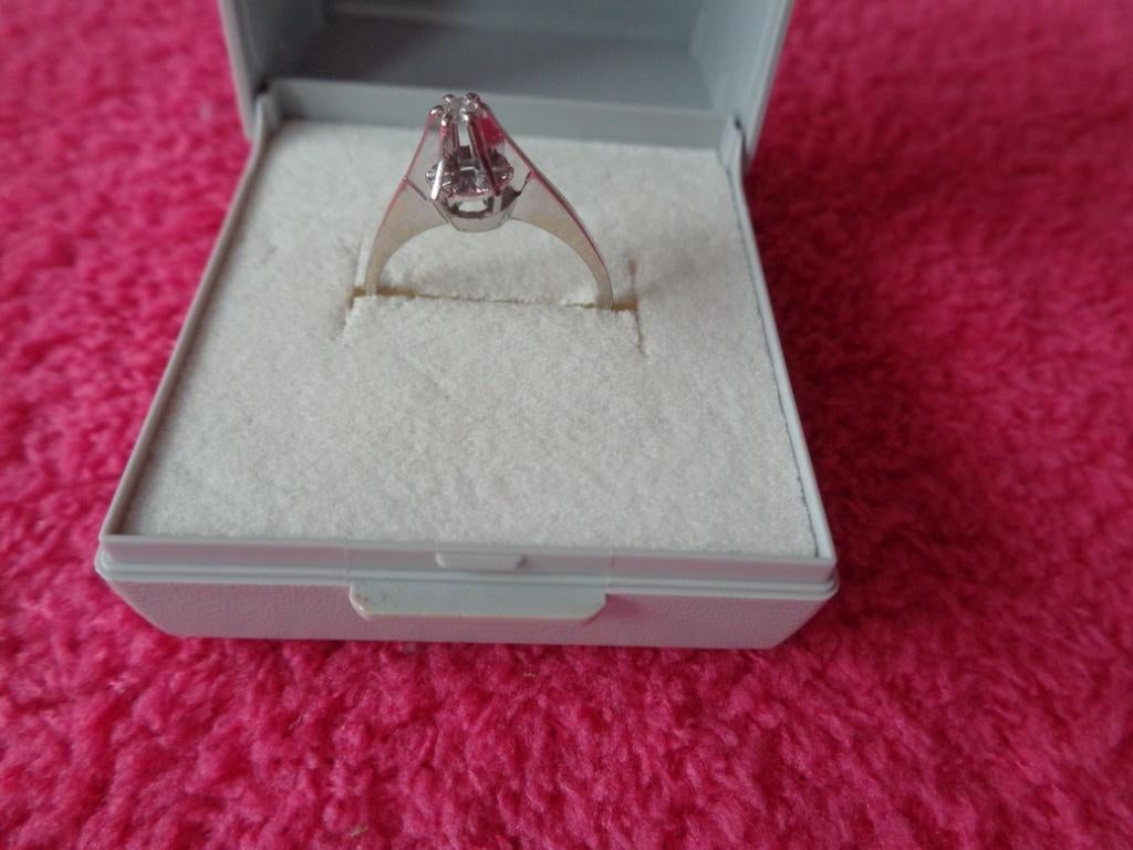 Bague Or Blanc 5 PTS. Bague Fiançailles ou autre. Vintage, Bijoux, Sacs & Beauté, Bagues, Femme ou Homme, Or, Utilisé, Avec pierre précieuse