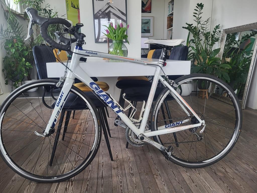 Giant defy alu rabobank maat L, Enlèvement, Giant