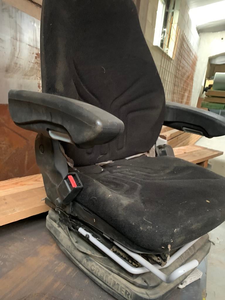 Grammer zetel, Ophalen