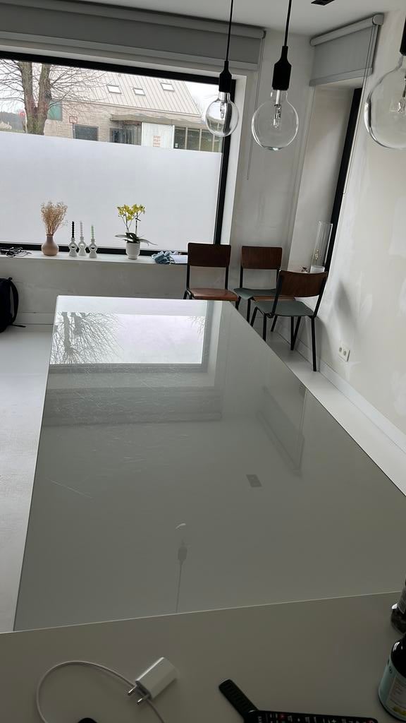 Table avec plateau en verre, Maison & Meubles, Enlèvement