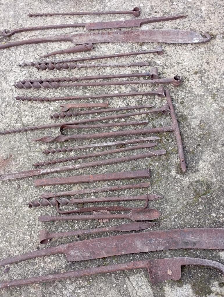 Ancien outils de différents métiers, Bricolage & Construction, Outillage | Outillage à main, Enlèvement