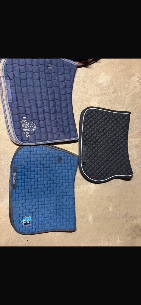 Ponydekjes te koop, Enlèvement