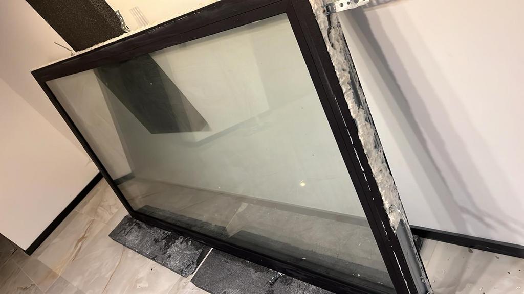 Kunstof kozijn 3 laag glas. Moet weg, Doe-het-zelf en Bouw, Glas en Ramen, Ophalen, Zo goed als nieuw