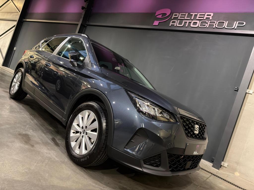 Seat Arona 1.0TSi DAB Carplay LED Alu velgen Nieuwstaat!, Auto's, Seat, 0 kg, Parkeersensor, 95 pk, Bedrijf