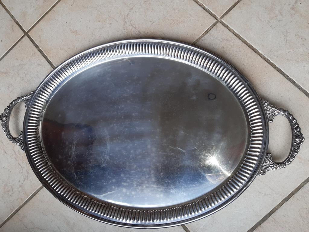 Groot ovaal dienblad in verzilverd metaal, Huis en Inrichting, Woonaccessoires | Dienbladen, Ophalen, Ovaal, Metaal