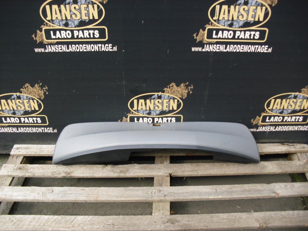 Discovery 5 L462 trekhaak afdekking achter bumper LR123357, Jansen Laro Parts, Admin@jansenlaroparts.nl, Groenstraat 31B