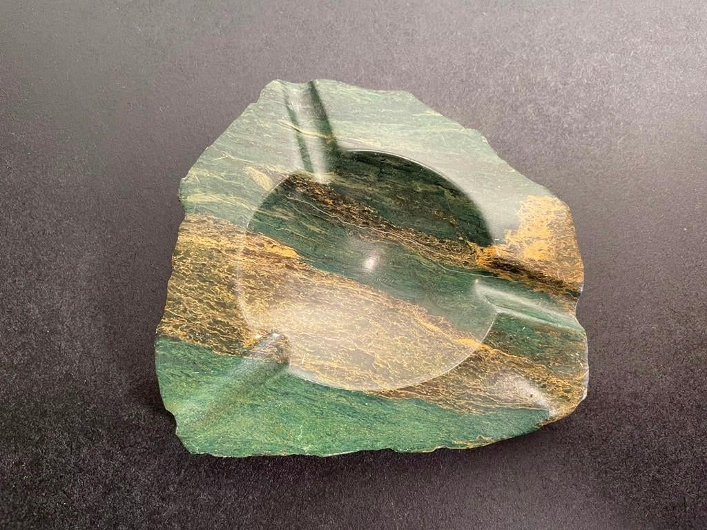 Malachiet asbak - schaal. Vintage 70s, Verzamelen, Rookartikelen, Aanstekers en Luciferdoosjes, Ophalen of Verzenden, Zo goed als nieuw