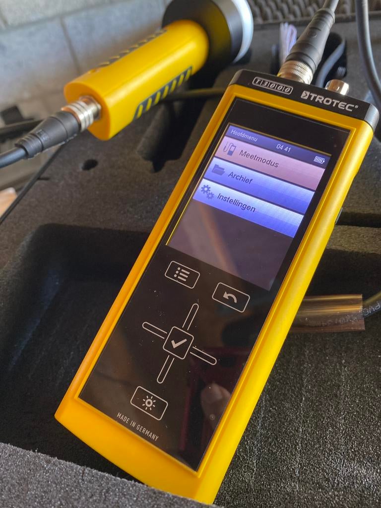 Meetkoffer met verschillende soorten bouwvochtmeters, Ophalen, Zo goed als nieuw