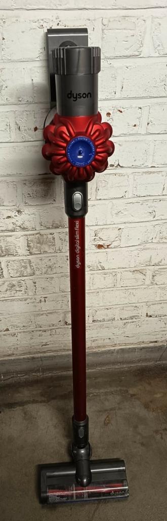 Aspirateur balai Dyson. Livraison possible., Electroménager, Enlèvement, Comme neuf, Réservoir, Aspirateur