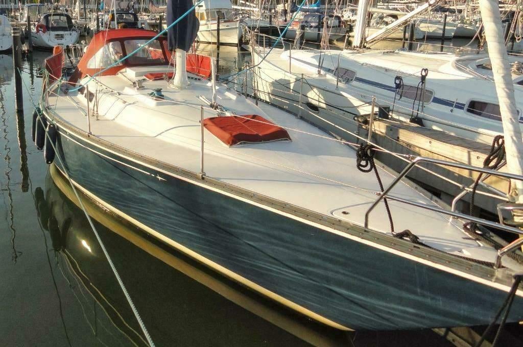 zeiljacht C&C 38 van 1978, subliem IOR zeil-eigenschappen, Watersport en Boten, Ophalen, Gebruikt, Diesel, 9 tot 12 meter