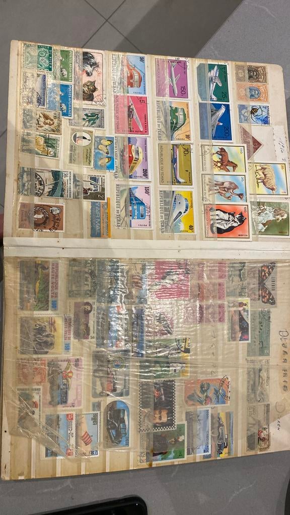 Postzegelverzameling van de opa, Postzegels en Munten, Postzegels | Volle albums en Verzamelingen, Ophalen