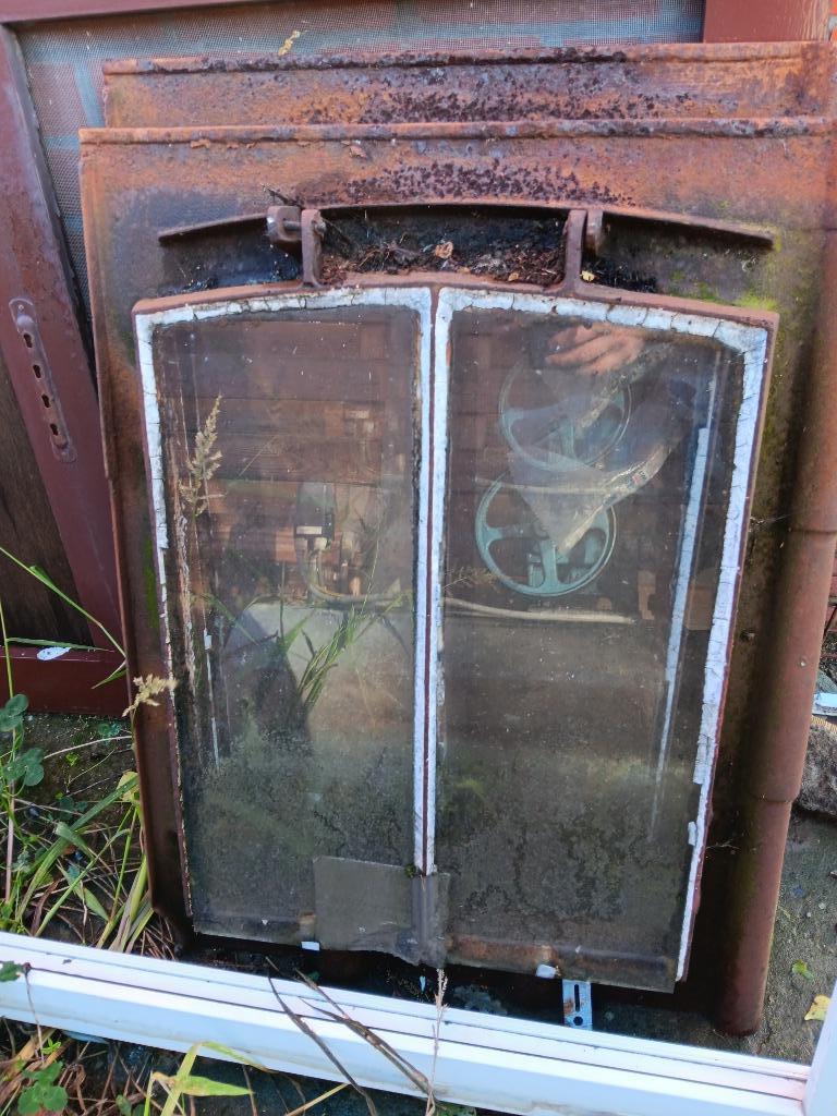 dakramen, Enlèvement ou Envoi, Utilisé, Lucarne