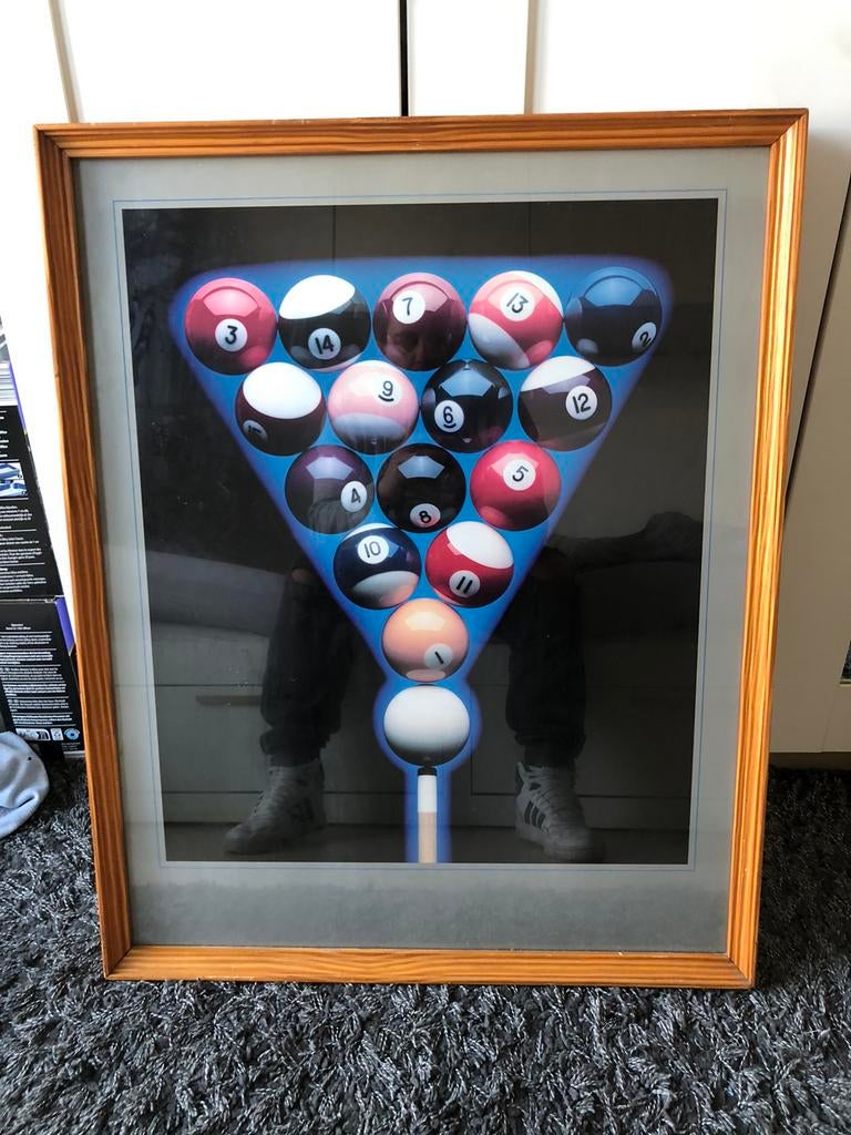 Cadre en bois avec une photo de boules de billard., Enlèvement