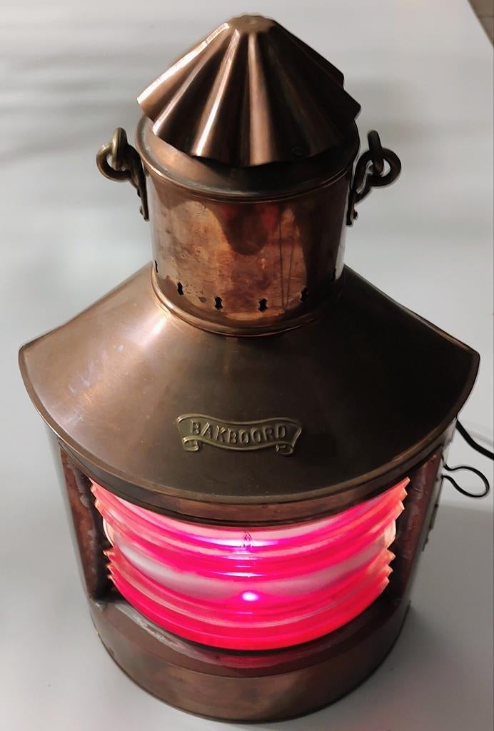 Grote scheepslantaarn bakboord, Ophalen, Koper