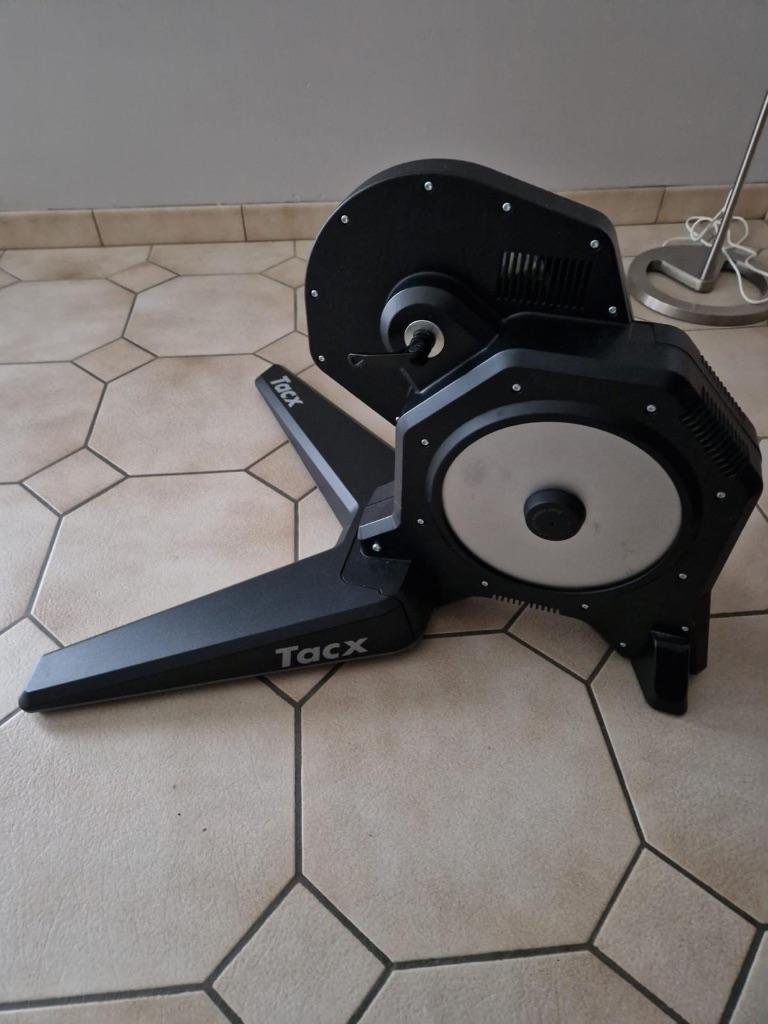 Tacx flux S smart (2021), Enlèvement, Comme neuf, Autres types