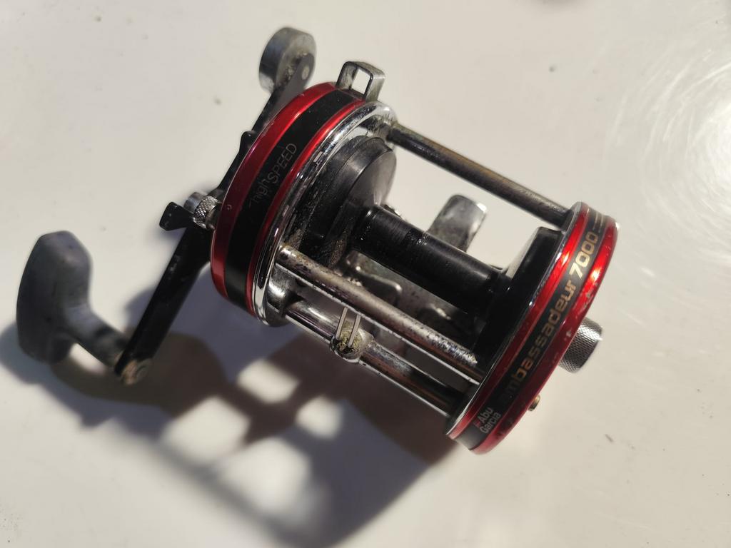 Abu garcia ambassaseur 7000 molen, Ophalen, Zo goed als nieuw, Molen