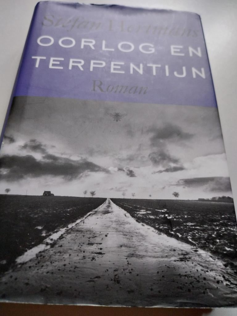 OORLOG EN TERPENTIJN roman van Stefan Hartmans als nieuw, Boeken, Ophalen of Verzenden, Zo goed als nieuw