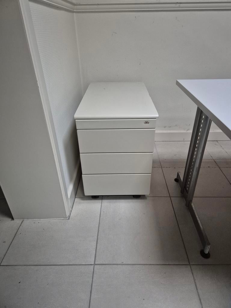 Metalen verrijdbaar bureelkastje, Huis en Inrichting, Ophalen, Zo goed als nieuw