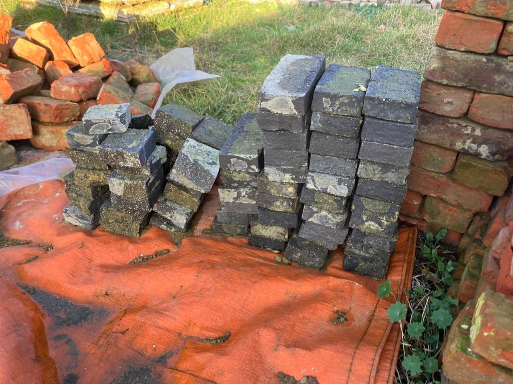 Kleine zwarte (vuur?)steen, Ophalen, Gebruikt