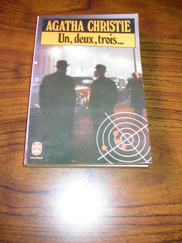 Agatha Christie 10 volumes, Livres, Enlèvement ou Envoi, Utilisé, Agatha Christie