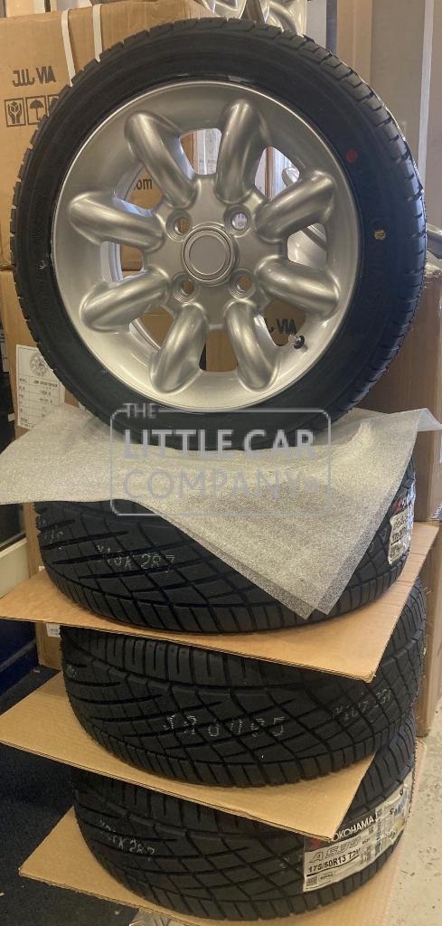 jantes classiques Mini Cooper + pneus, Rover Mini, Austin, Neuf, Enlèvement ou Envoi, 175 mm, Véhicule de tourisme