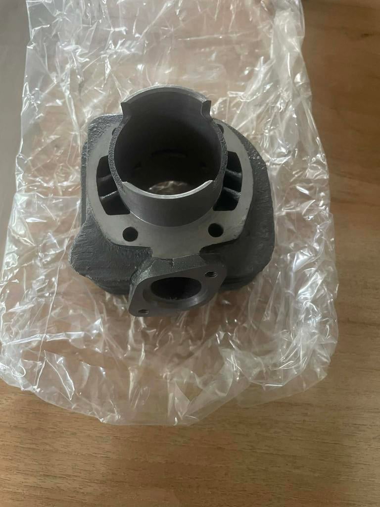 geen idee ze zegge Parma kit 65cc Zou voor Honda scoopy, Vélos & Vélomoteurs, Enlèvement ou Envoi, Comme neuf