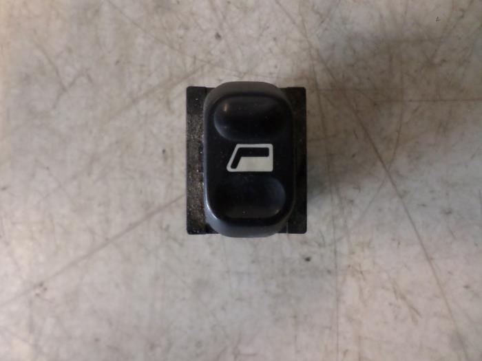 Commutateur vitre électrique d'un Peugeot 806, -, 3 mois de garantie, Utilisé, -