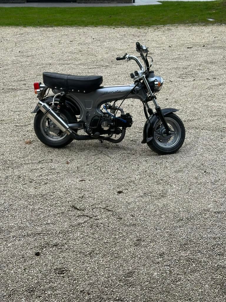 Dax 50cc, Fietsen en Brommers, Ophalen, Zo goed als nieuw