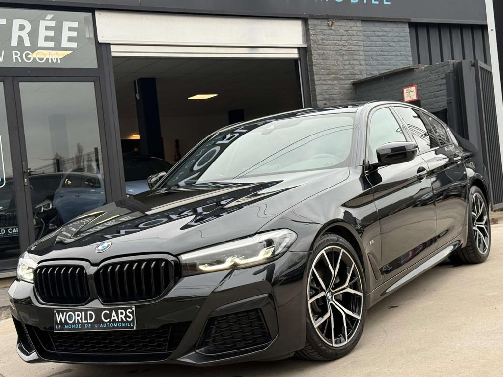 BMW 5 Serie 520 dA PACK M 190CV - FACELIFT - CAMERA - NAVIGA, Auto's, Automaat, 4 deurs, Achterwielaandrijving, Zwart