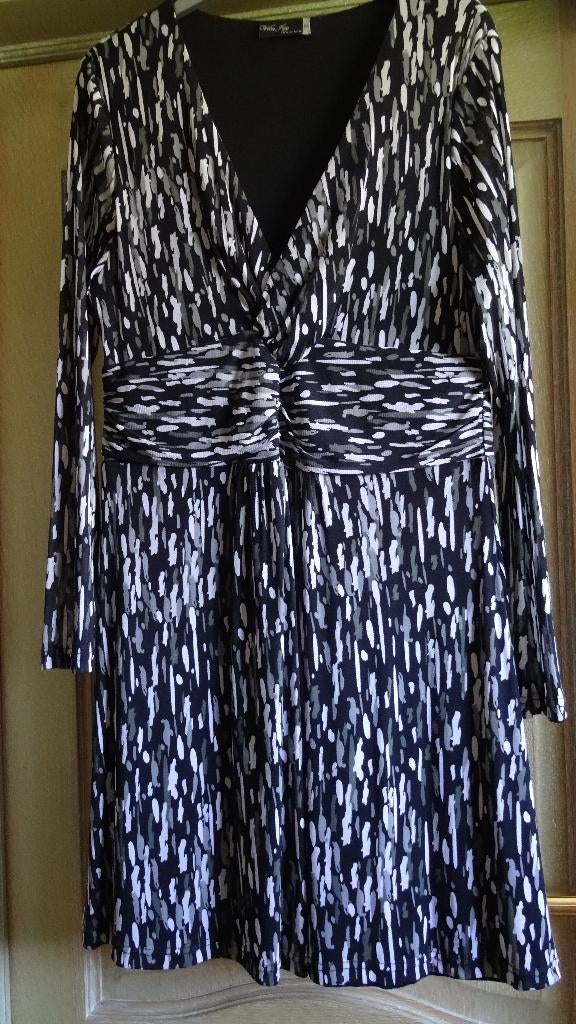 ROBE « VILA JOY » TAILLE XL, Taille 42/44 (L), Enlèvement ou Envoi, Comme neuf, Vila Joy