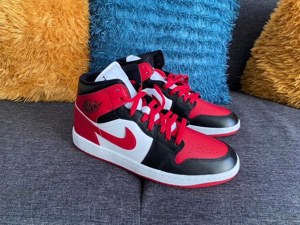 Nike air jordan 1 mid taille 44, Neuf, Enlèvement ou Envoi, Autres couleurs, Baskets