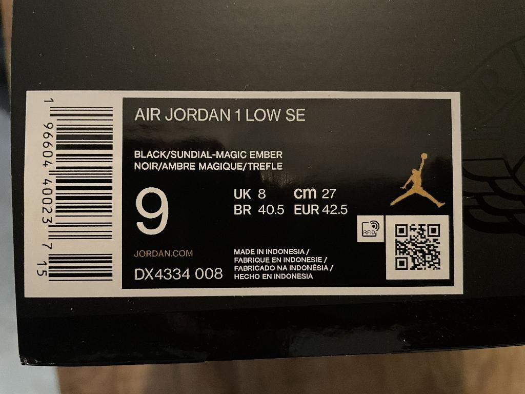 Nike Air Jordan 1 Low SE - Taille 42.5, Autres couleurs, Comme neuf, Enlèvement, Nike air jordan