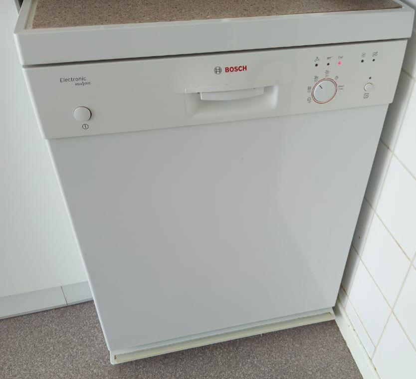 BOSH-Lave Vaiselle - vaatwasser, Elektronische apparatuur, Vaatwasmachines, Ophalen