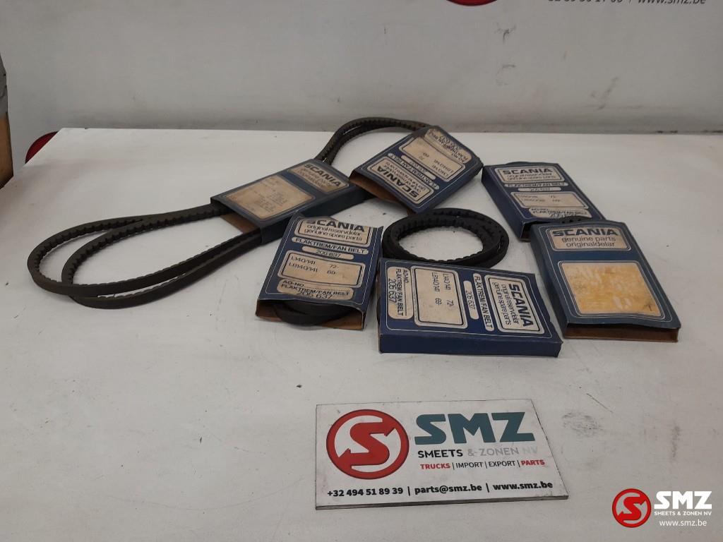 Occ lot de courroies trapézoïdales Scania, Autos : Pièces & Accessoires, Utilisé, Scania, Transmission et Accessoires