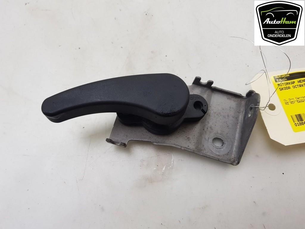 DIVERSEN Motorkap hendel Octavia (NXAA) (|5E3823661A|), Gebruikt, Skoda