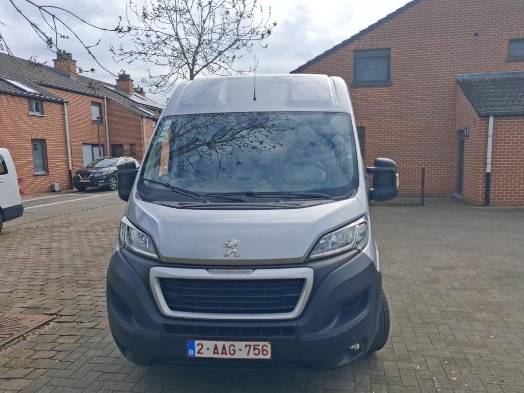 Peugeot Boxer L2H2 165 ch 2021 – 119.490 km – Embrayage neuf, Autos, Argent ou Gris, Achat, Euro 6, 3 places