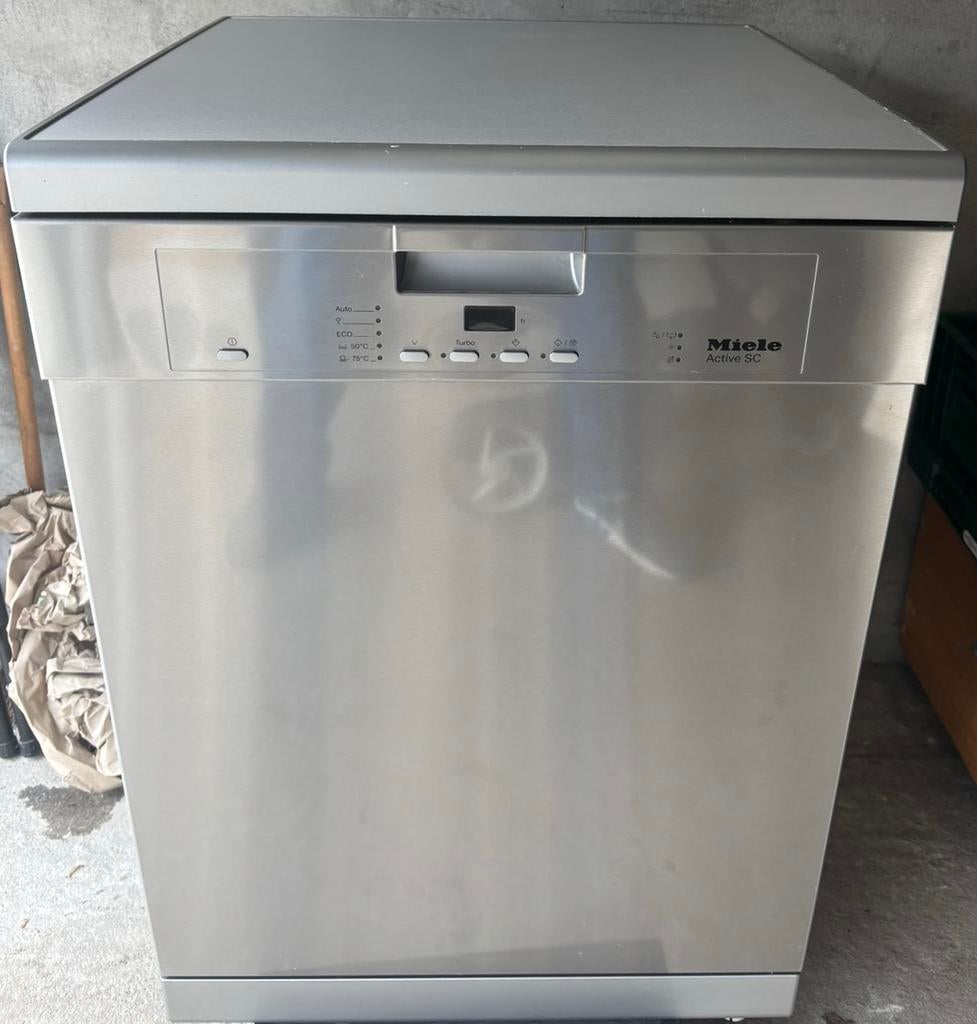 Miele vaatwasser, Ophalen, Zo goed als nieuw