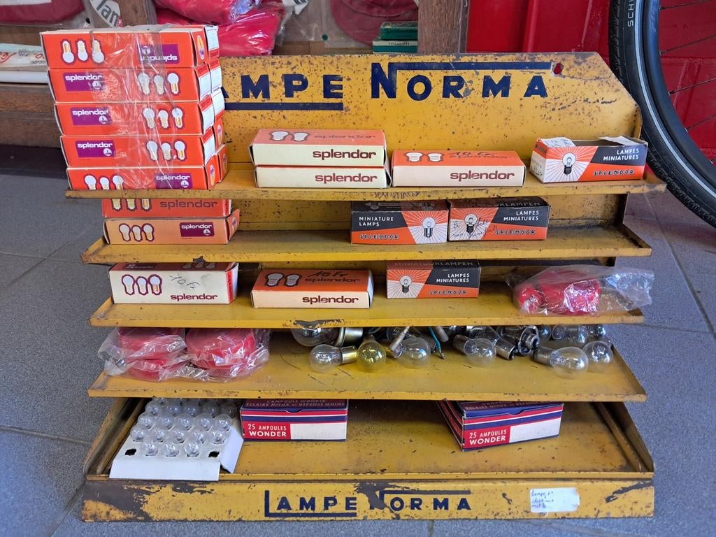 Display lampe norma, Enlèvement ou Envoi