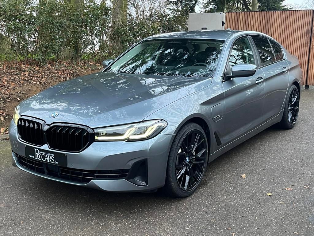 BMW 530 Laser-Cockpit Pro-Head Up-HK Sound-Cam-20", Auto's, BMW, Automaat, Achterwielaandrijving, 4 cilinders, Leder