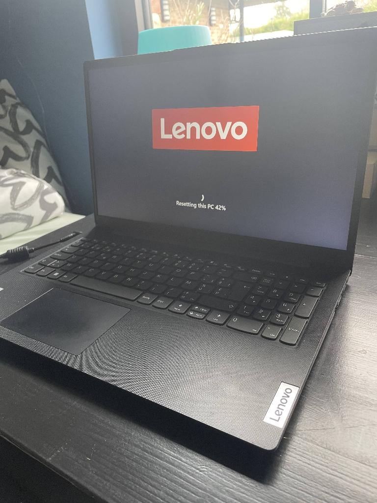 Ordinateur portable Lenovo V15 G4 IRU, Informatique & Logiciels, Ordinateurs portables Windows, Utilisé, 15 pouces, SSD, 2 à 3 Ghz
