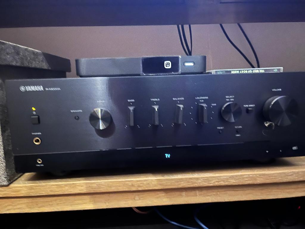 Yamaha RN 1000a, Audio, Tv en Foto, Versterkers en Ontvangers, Gebruikt, Yamaha, Ophalen of Verzenden, 60 tot 120 watt