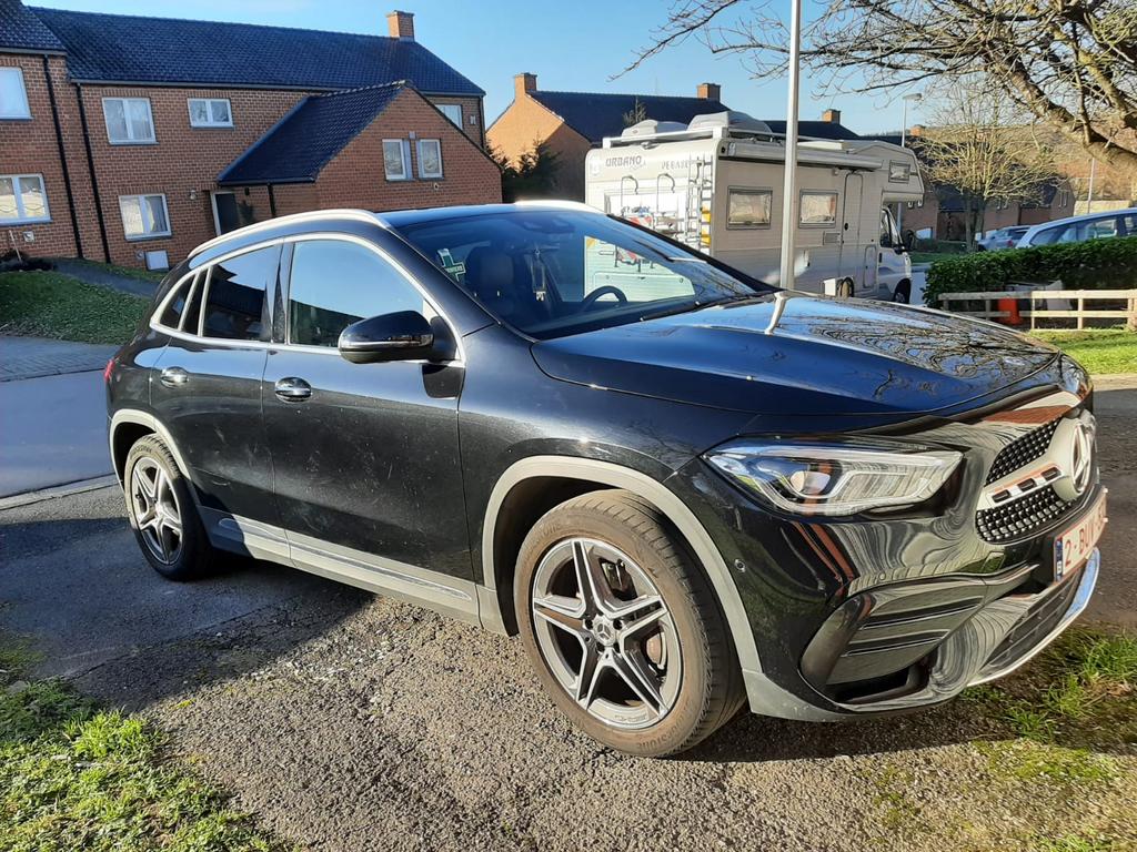 Vendre Mercedes GLA 200 d, Auto's, Mercedes-Benz, Particulier, GLA, 4x4, Aangepast voor mindervaliden, ABS, Achteruitrijcamera
